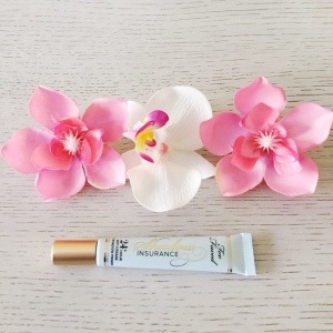 Assurance Shadow Too Faced "width =" 600 "height =" 600 "srcset =" https://www.40andholding.com/wp-content/uploads/2018/06/ACS_0676-300x300.jpg 300w, https: // www .40andholding.com / wp-content / uploads / 2018/06 / ACS_0676-150x150.jpg 150w, https://www.40andholding.com/wp-content/uploads/2018/06/ACS_0676-768x768.jpg 768w, https : //www.40andholding.com/wp-content/uploads/2018/06/ACS_0676-1024x1024.jpg 1024w "tailles =" (largeur maximale: 600px) 100vw, 600px